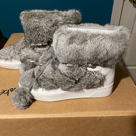 Michael Kors leather and fur sneaker-booties - Picture 7 of 10